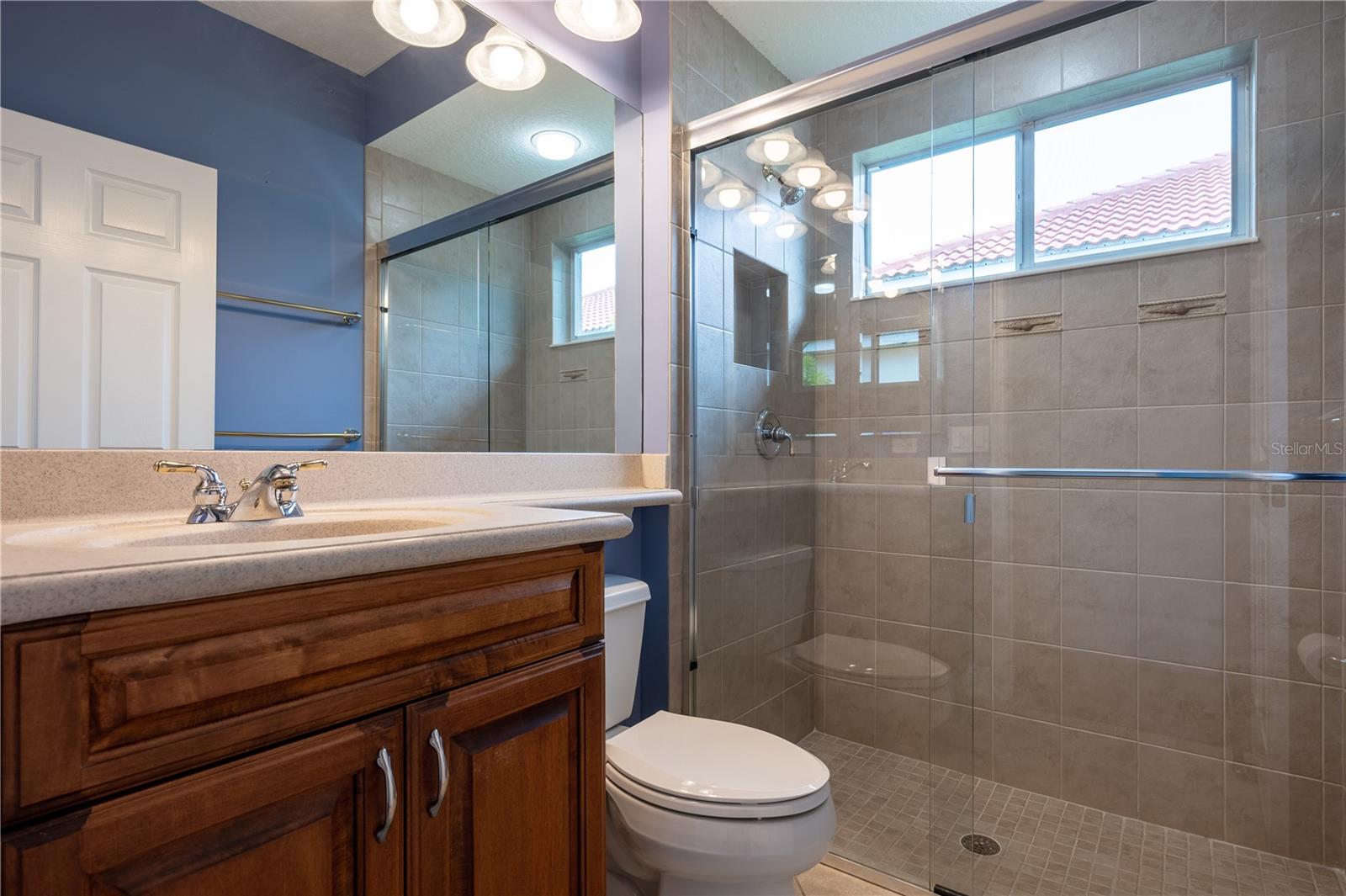 PELICAN POINTE GOLF & COUNTRY - Residential