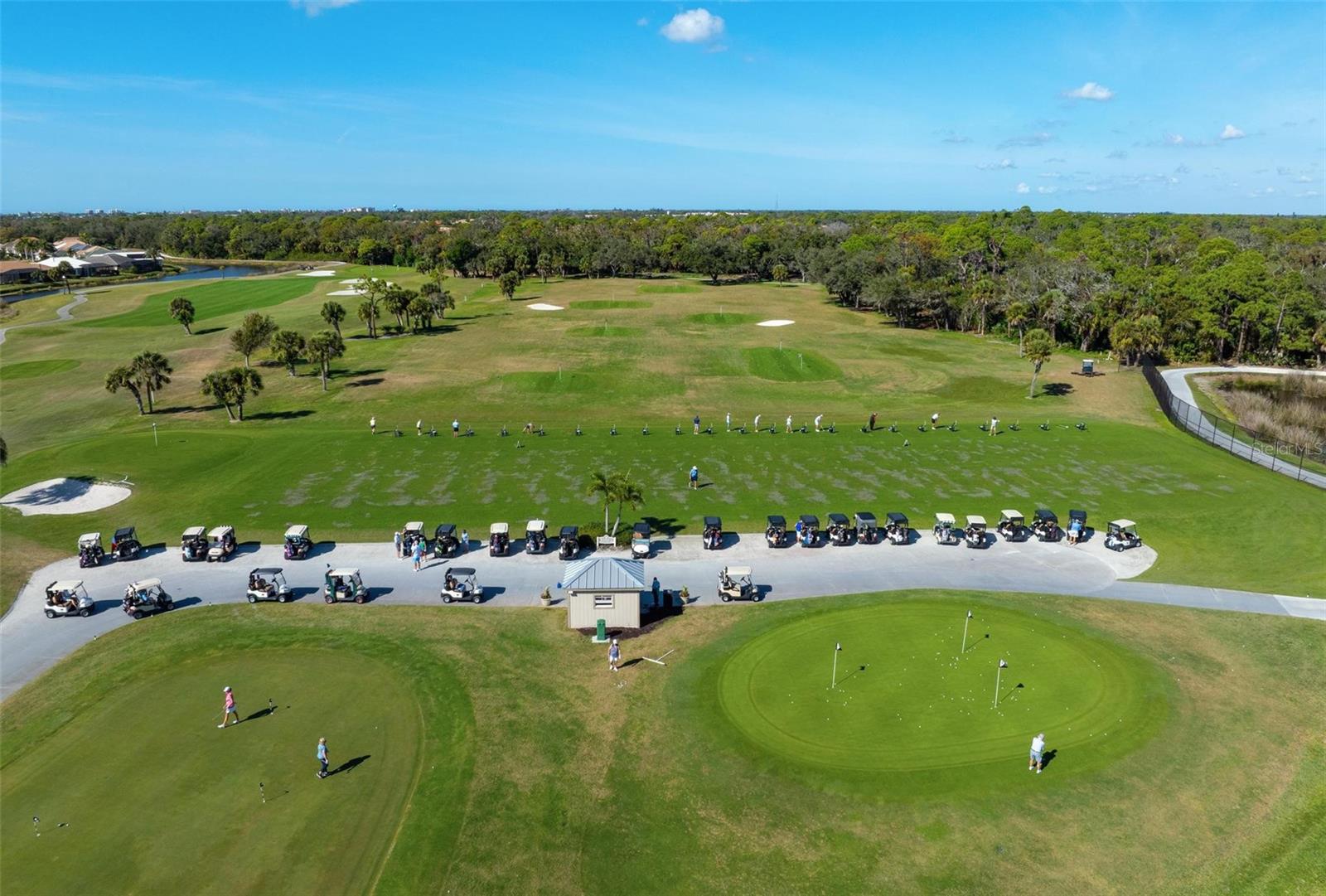 PELICAN POINTE GOLF & COUNTRY - Residential