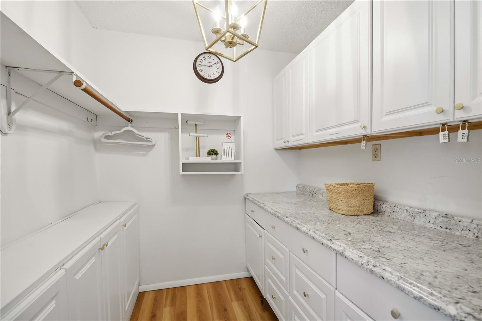 BAYWOOD WEST - Residential