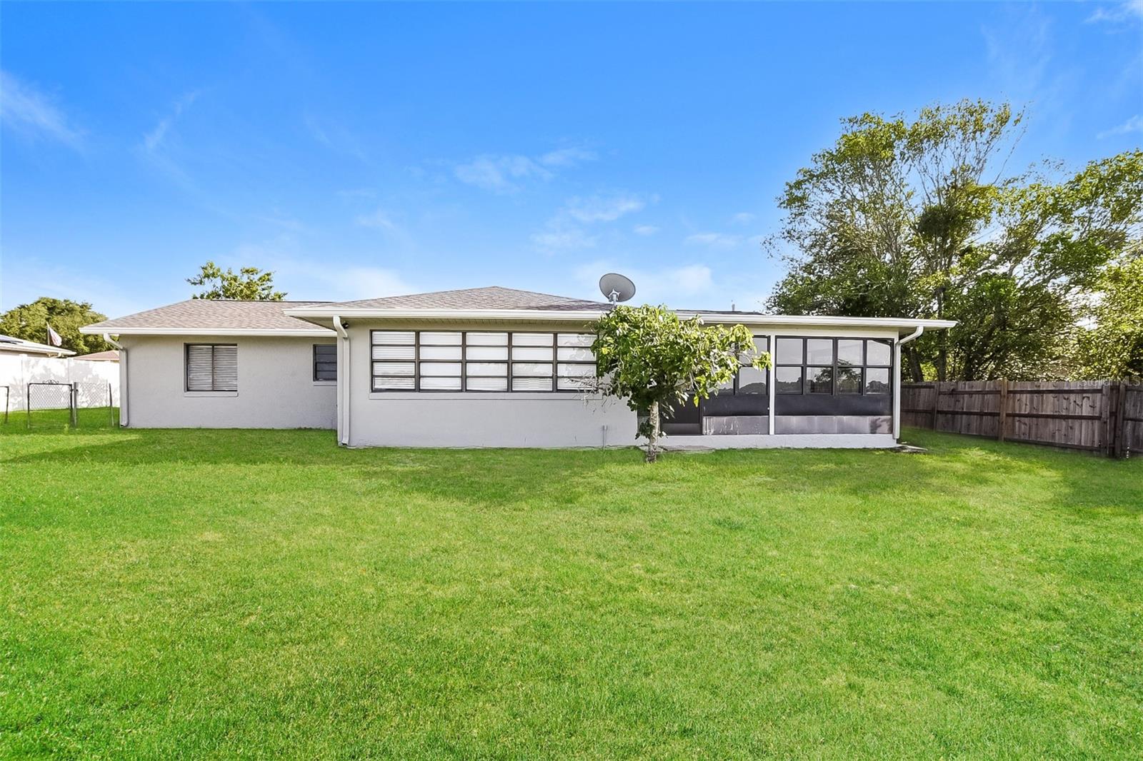 DELTONA LAKES UNIT 31 - Residential