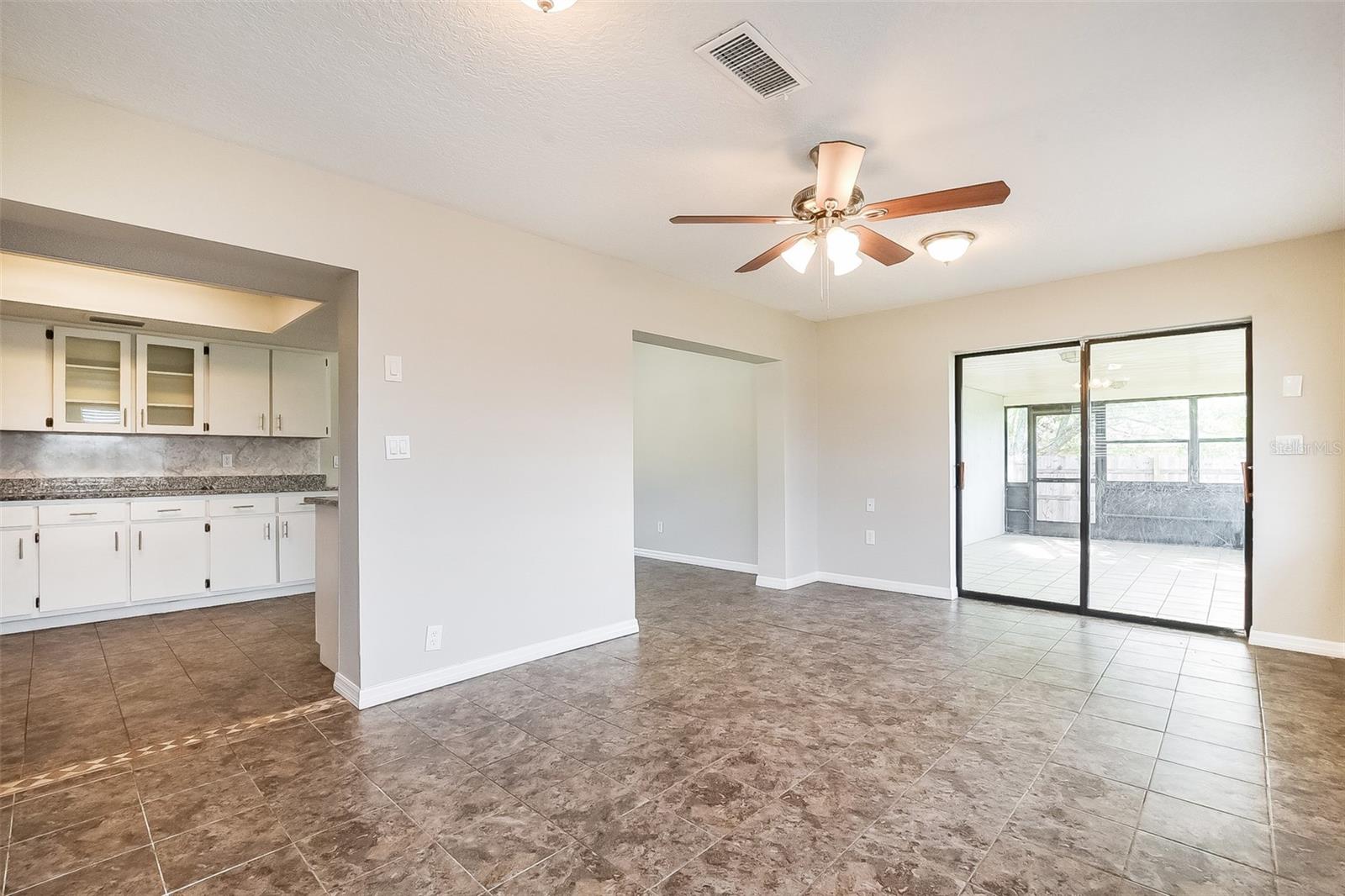 DELTONA LAKES UNIT 31 - Residential