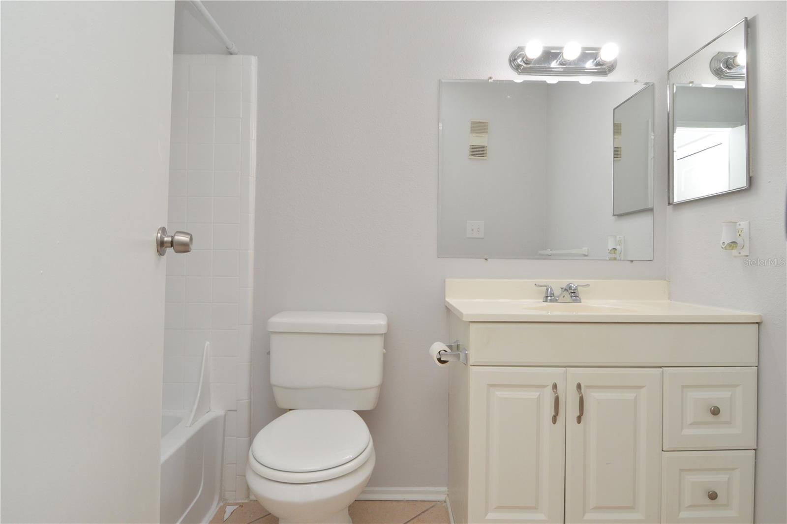 WINDJAMMER CONDO - Residential