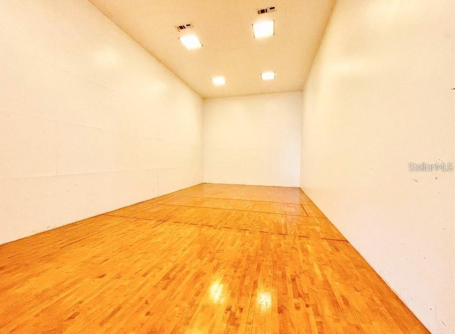 WINDJAMMER CONDO - Residential