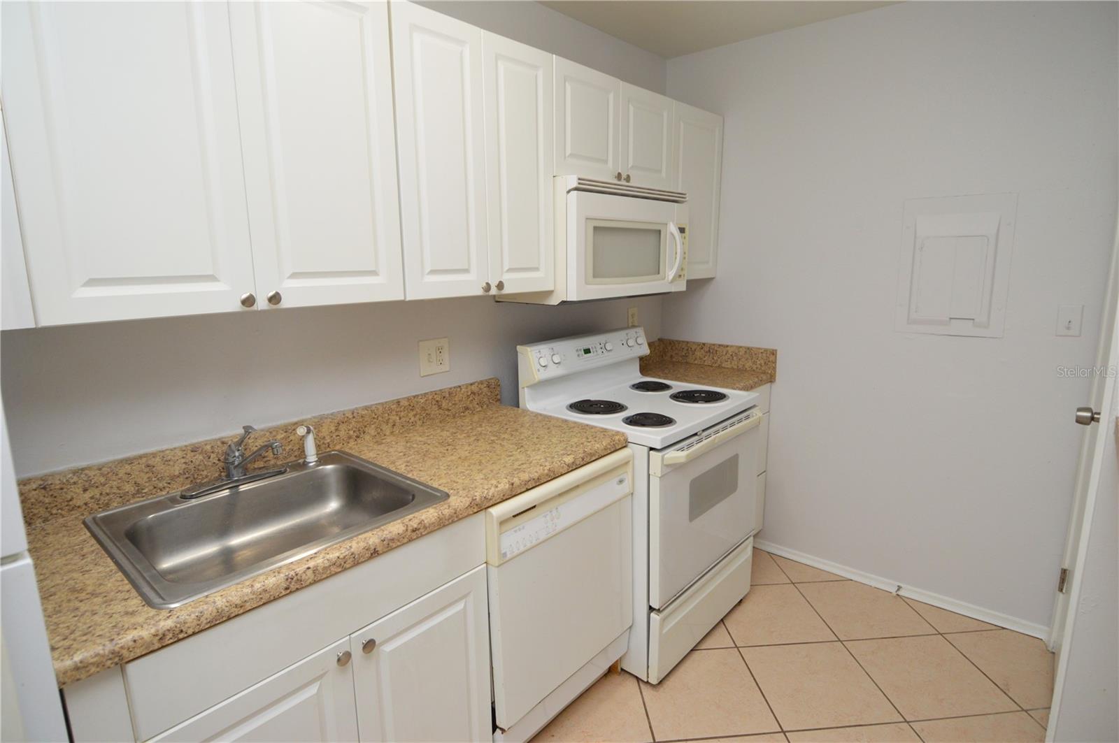 WINDJAMMER CONDO - Residential