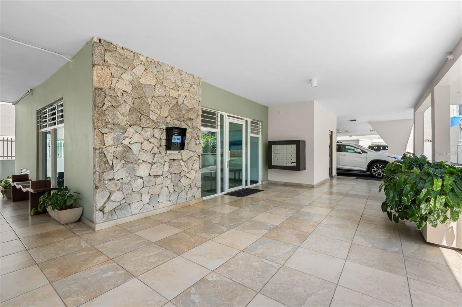 CASTILLO CARIBE 60 - Residential