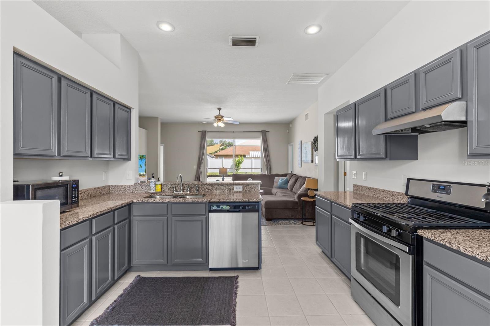 MEADOW POINTE PRCL 10 UNIT 01 02 - Residential