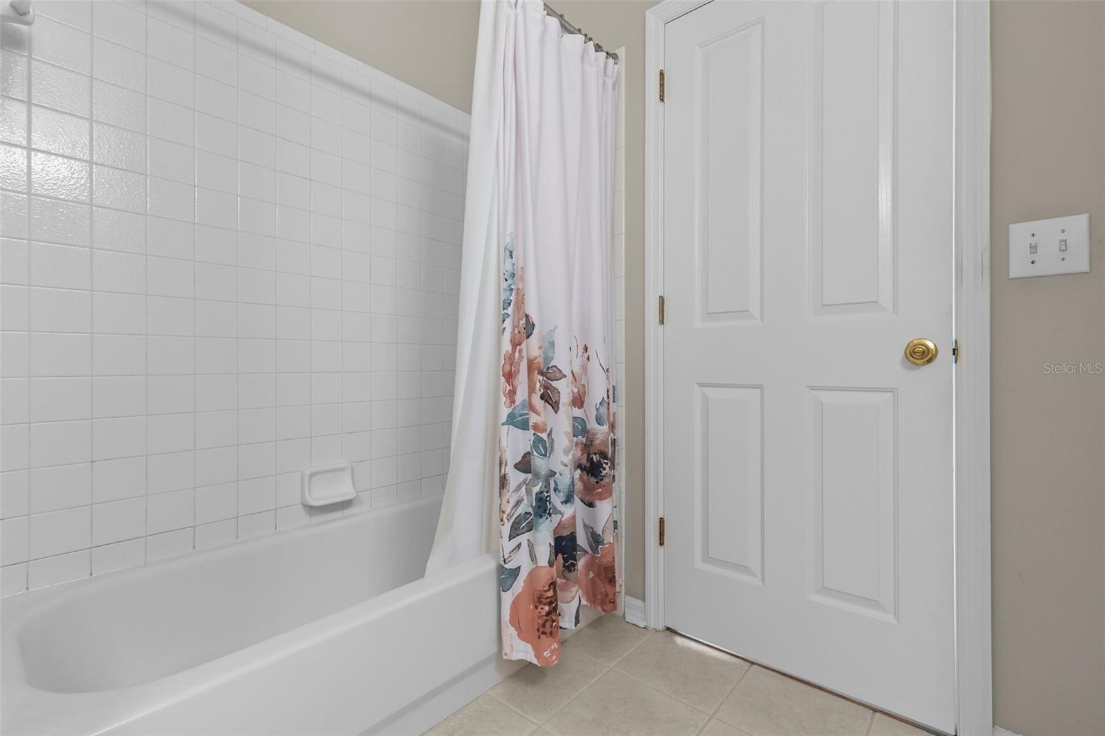 MEADOW POINTE PRCL 10 UNIT 01 02 - Residential
