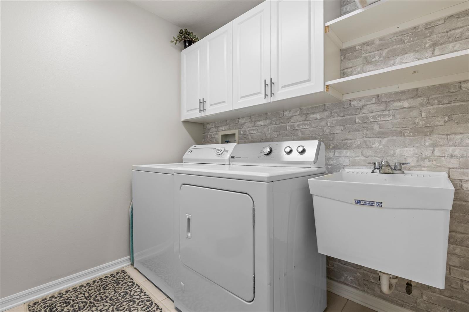 MEADOW POINTE PRCL 10 UNIT 01 02 - Residential
