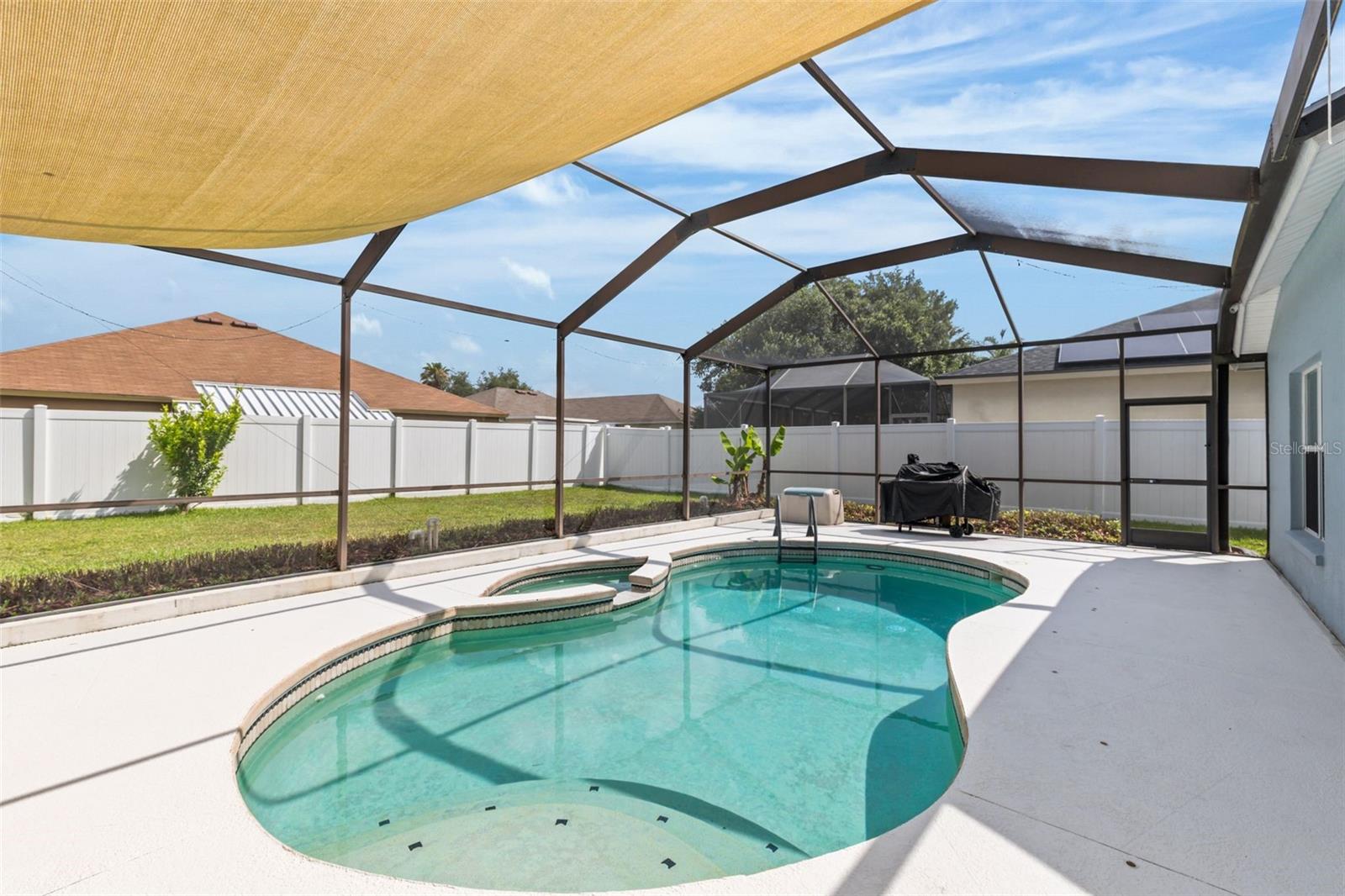MEADOW POINTE PRCL 10 UNIT 01 02 - Residential