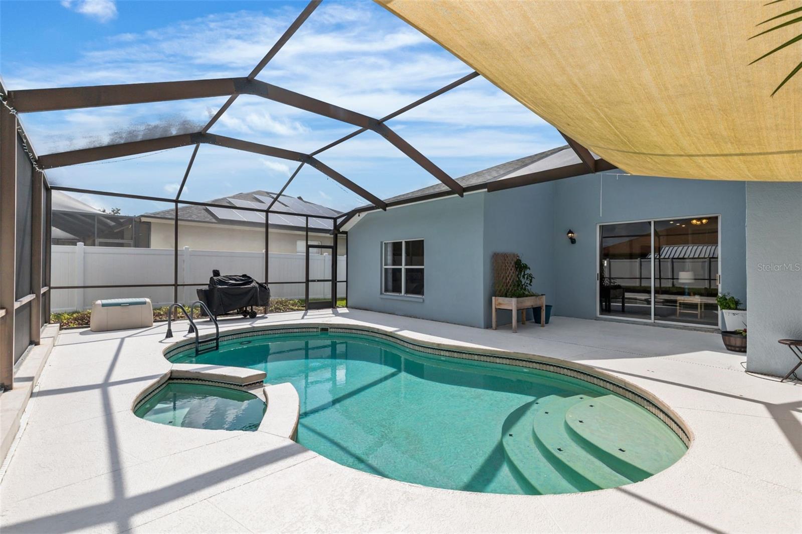 MEADOW POINTE PRCL 10 UNIT 01 02 - Residential