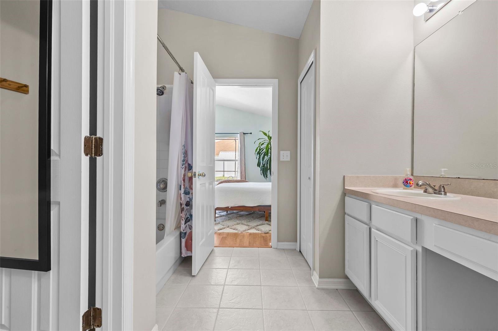 MEADOW POINTE PRCL 10 UNIT 01 02 - Residential