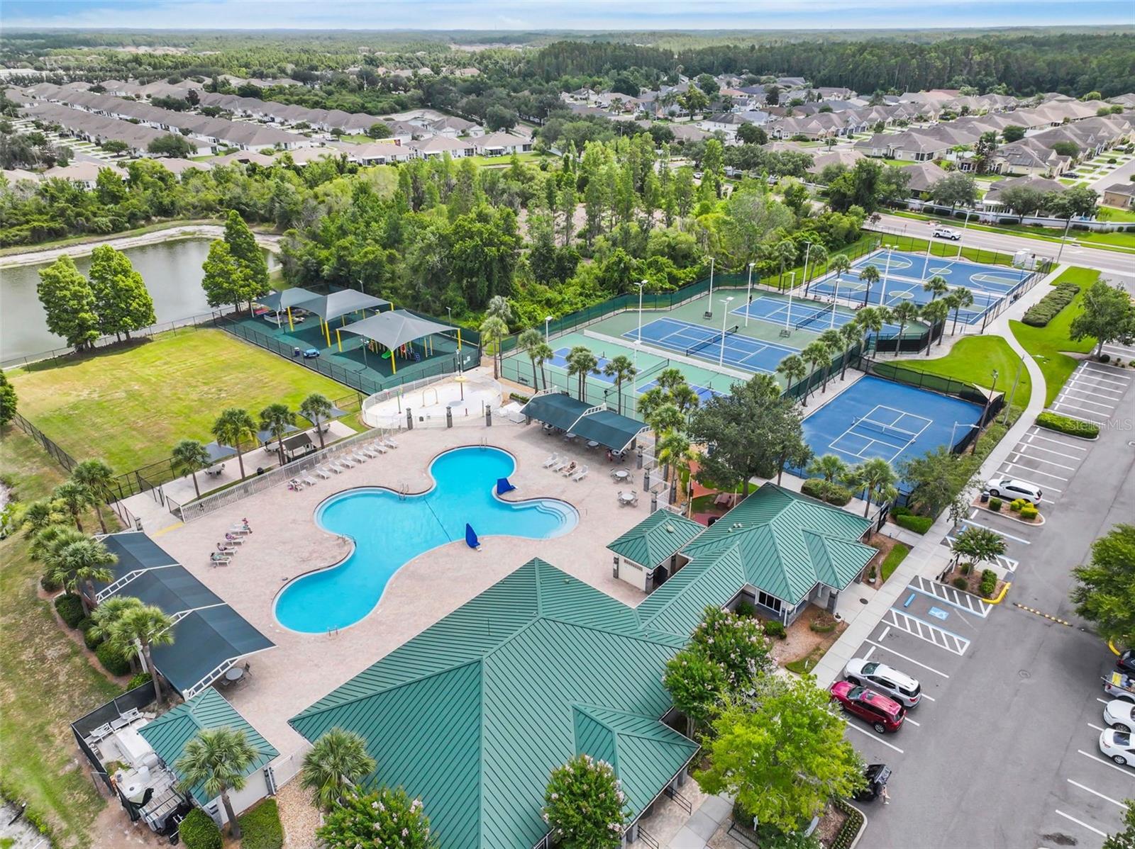 MEADOW POINTE PRCL 10 UNIT 01 02 - Residential