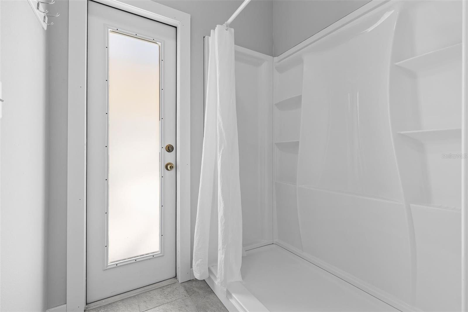 MEADOW POINTE PRCL 10 UNIT 01 02 - Residential