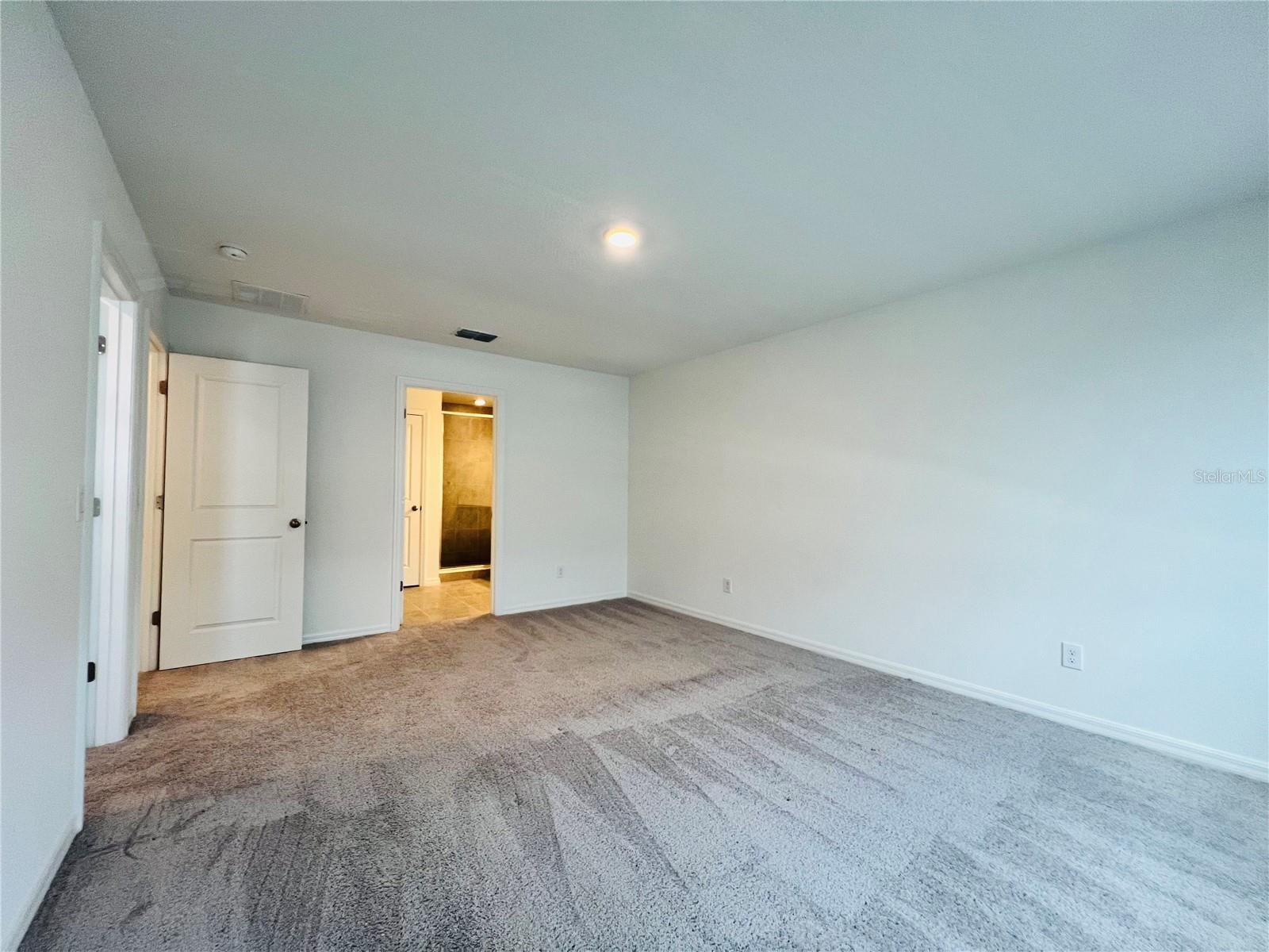FESTIVAL PH 4 - Residential Lease