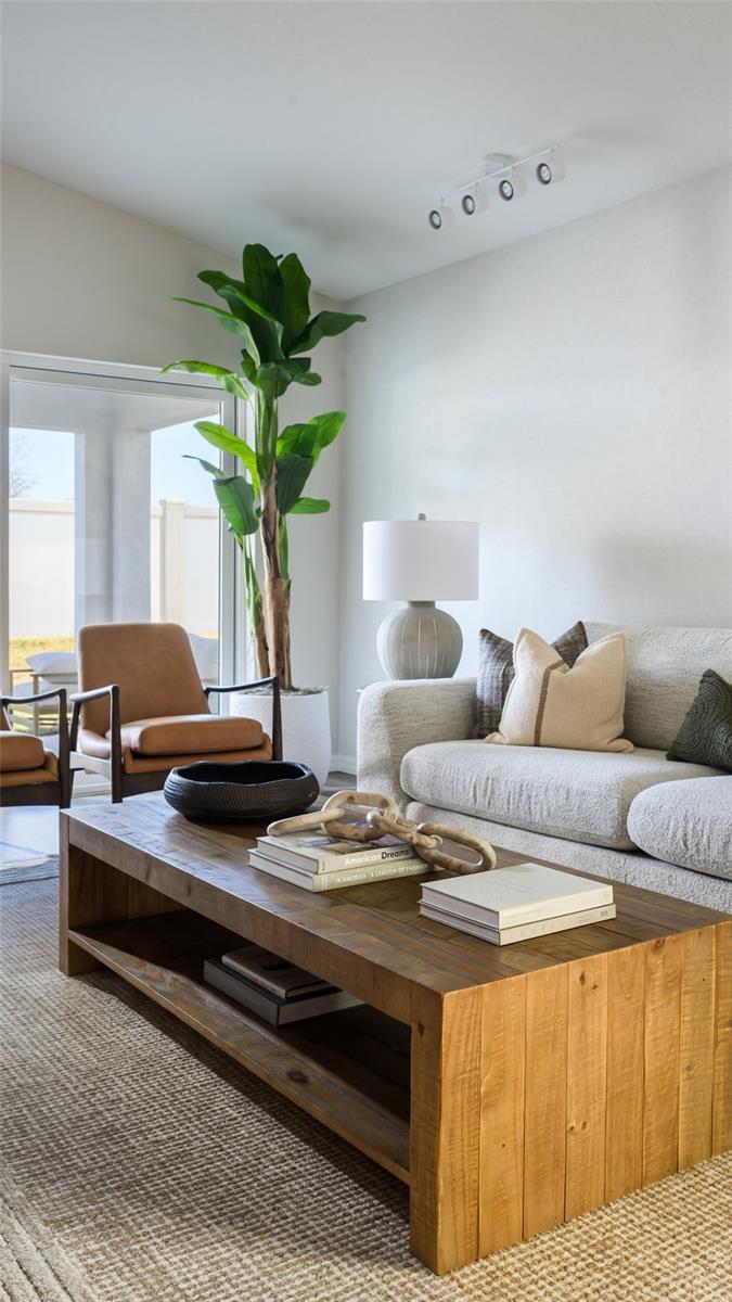 PASADENA WOODS - Residential