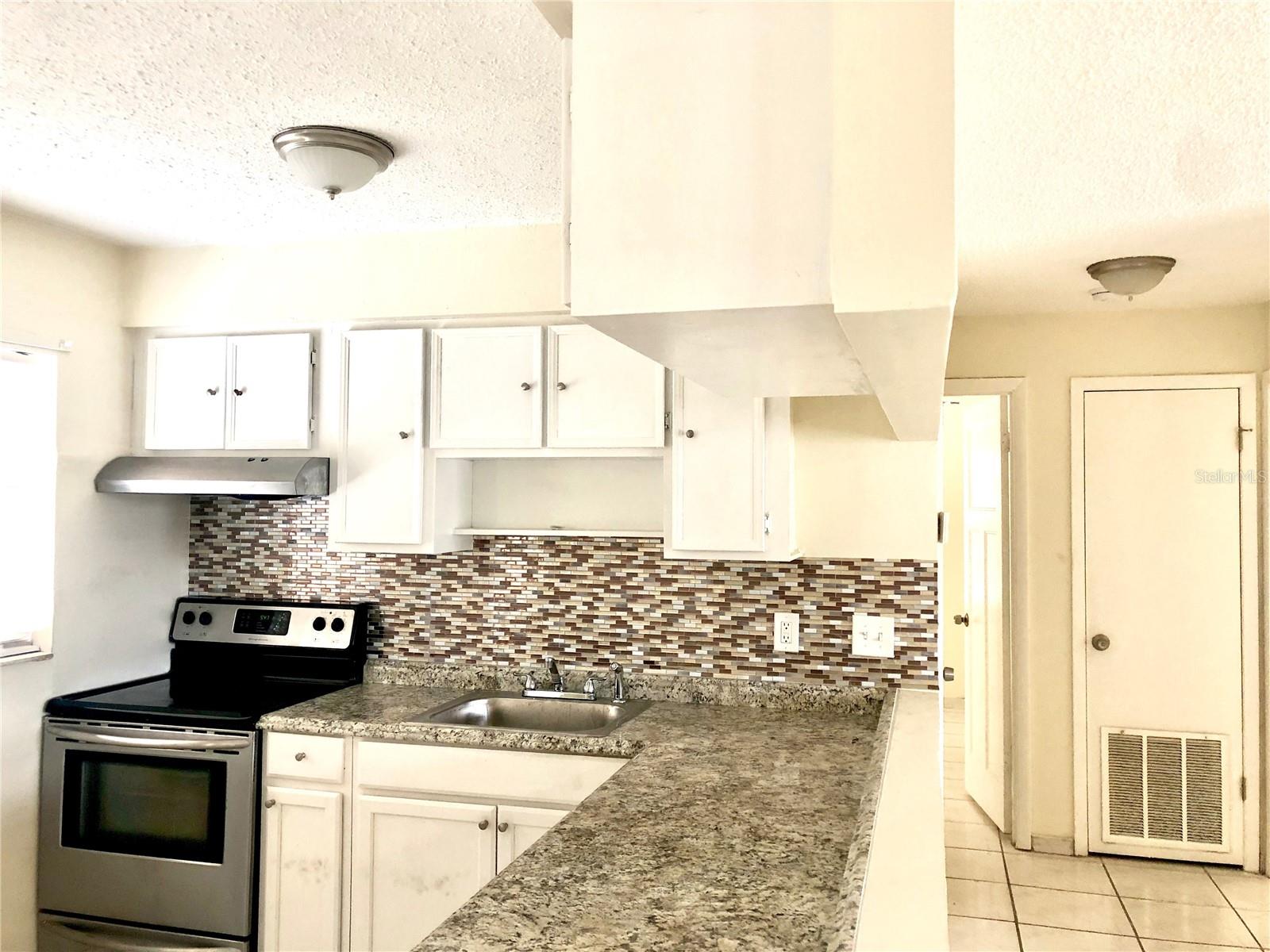 BVL UNIT 3 - Residential Lease