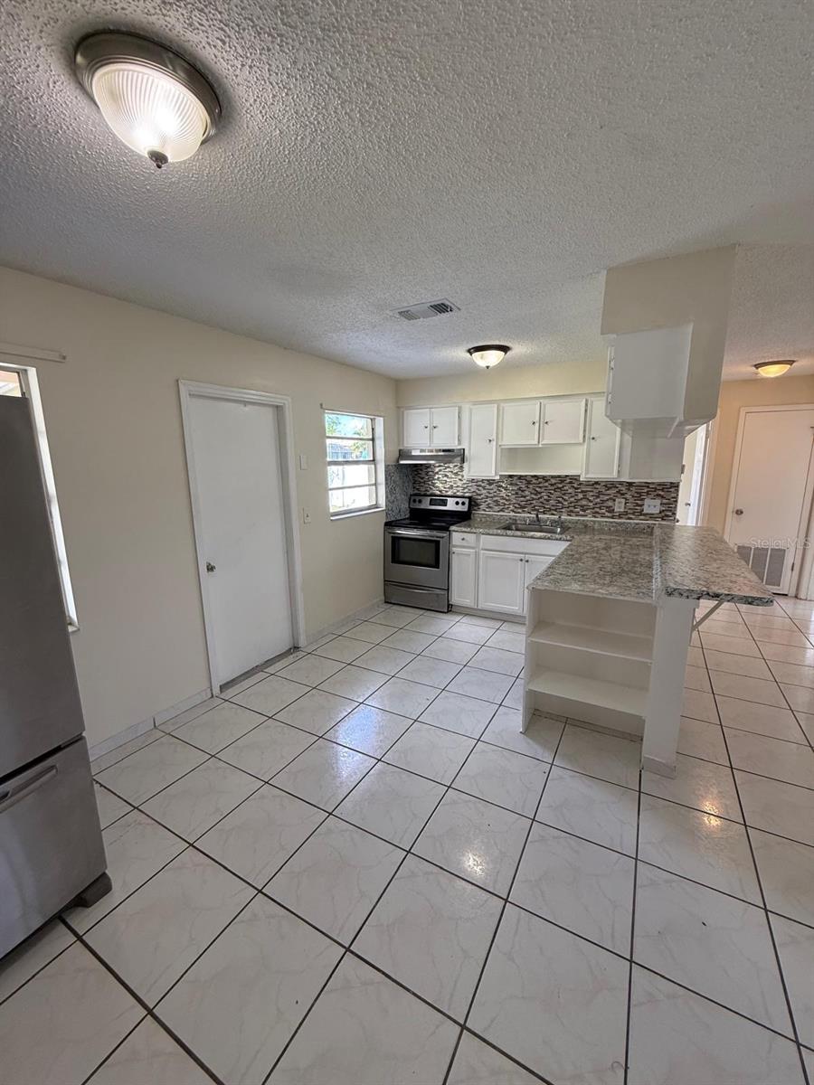 BVL UNIT 3 - Residential Lease