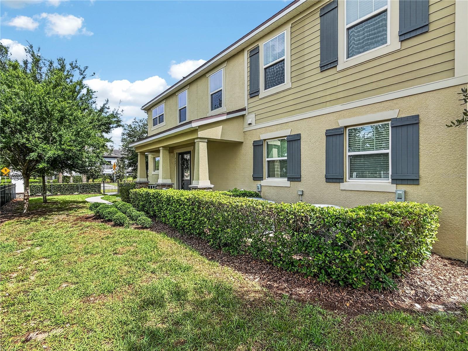 RANDAL WALK - Residential