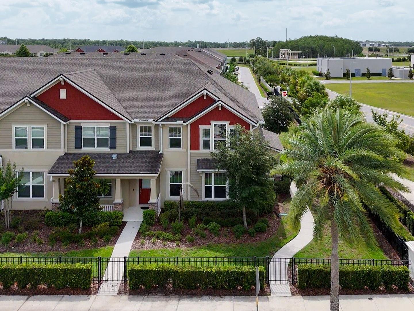RANDAL WALK - Residential