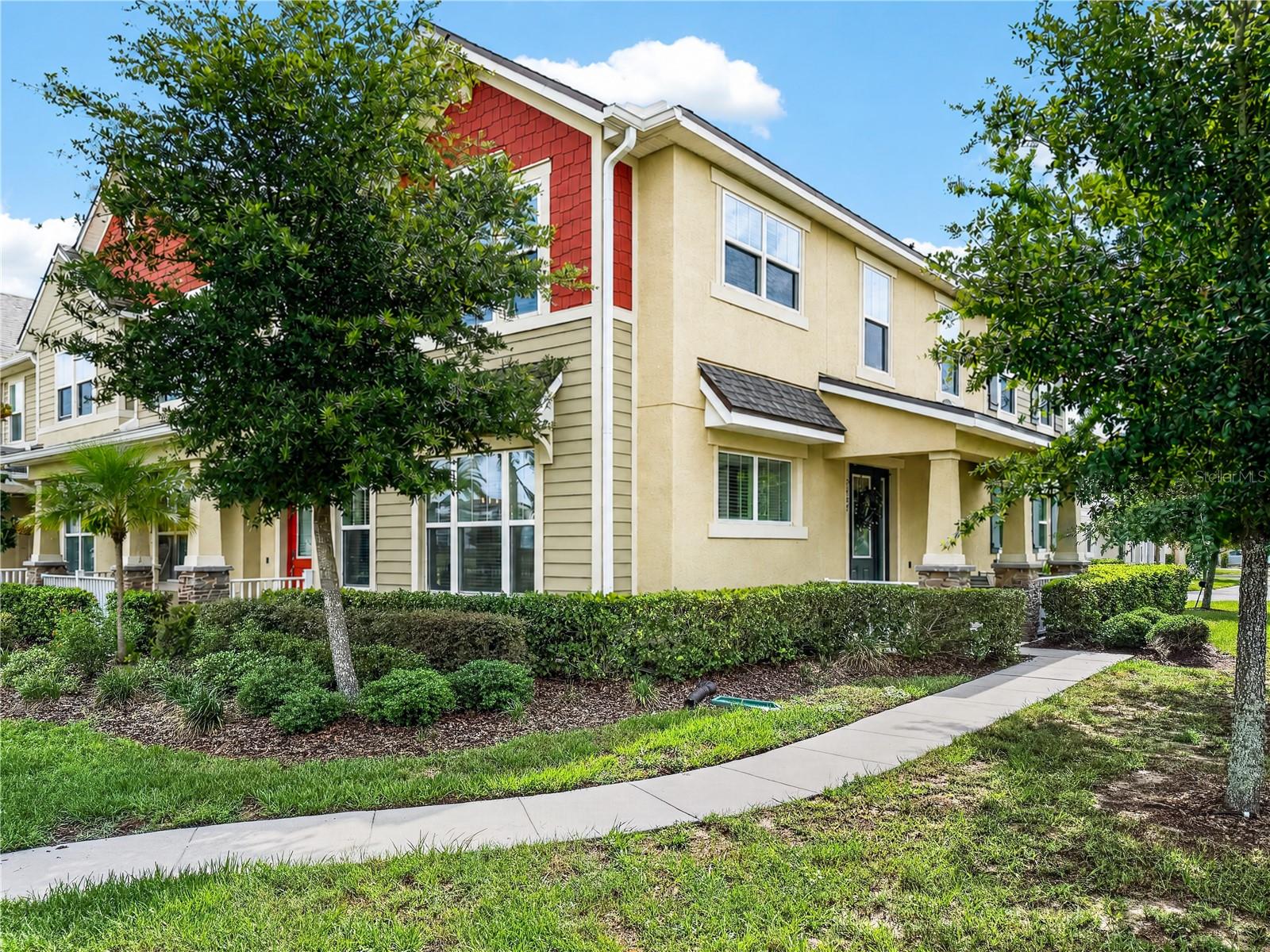 RANDAL WALK - Residential