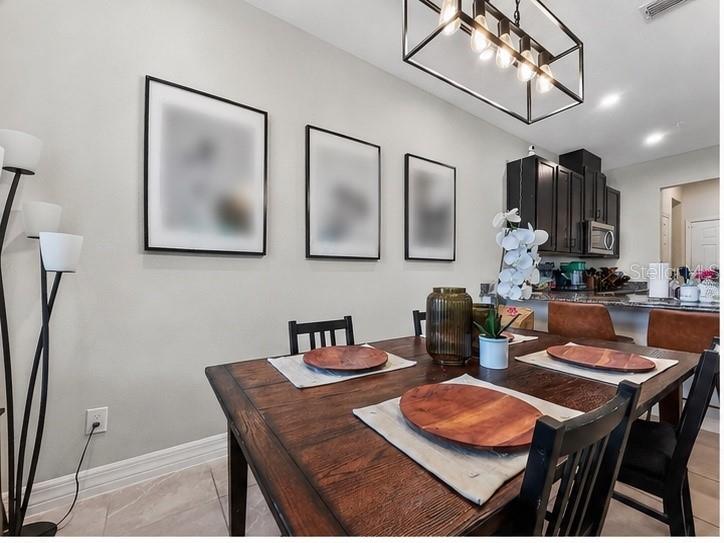 RANDAL WALK - Residential