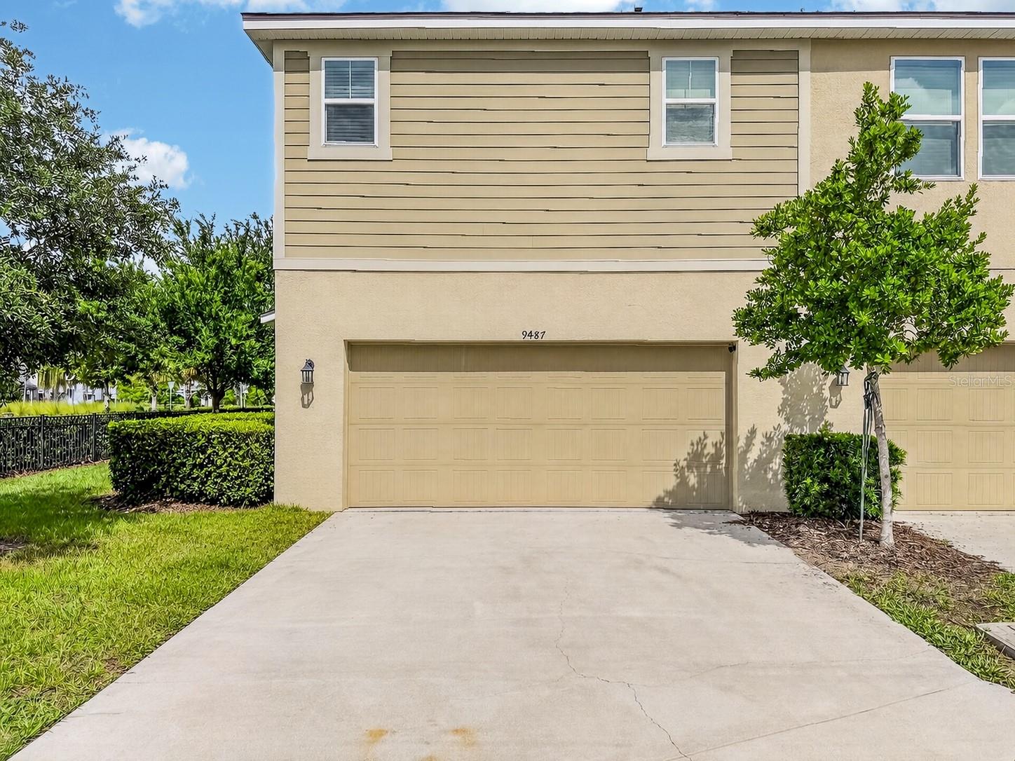 RANDAL WALK - Residential