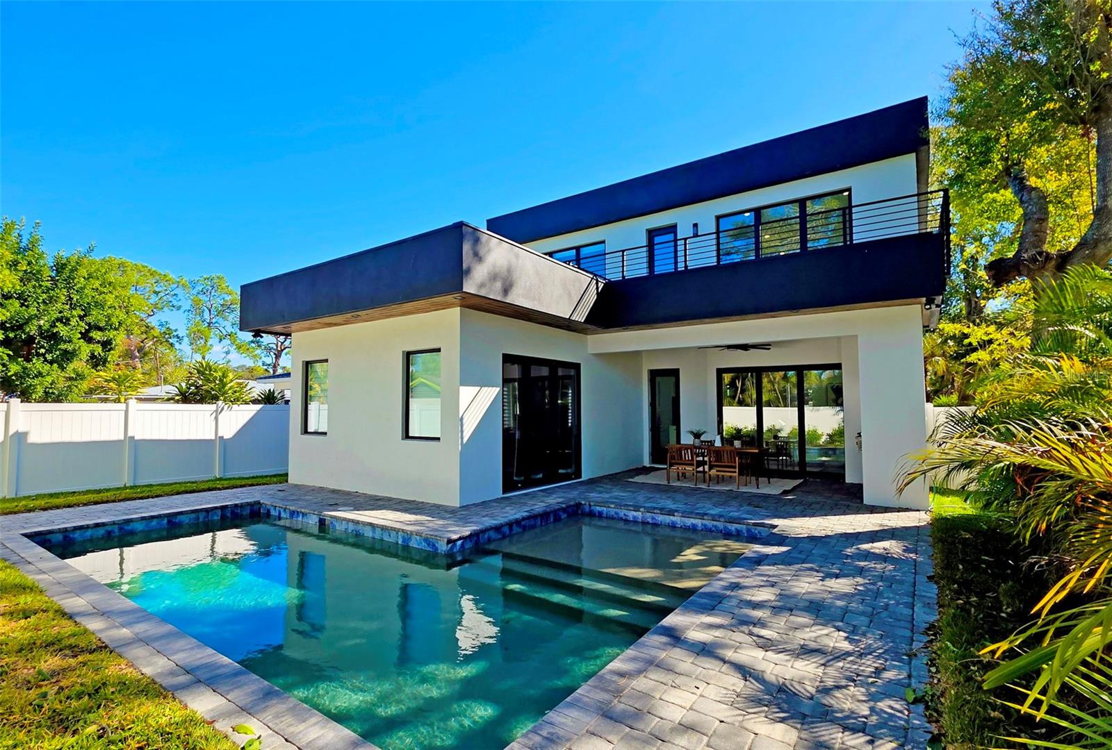 HUDSON PARK - Residential Lease