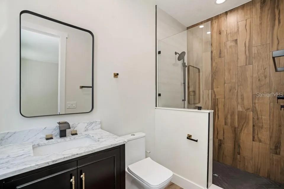 HUDSON PARK - Residential Lease