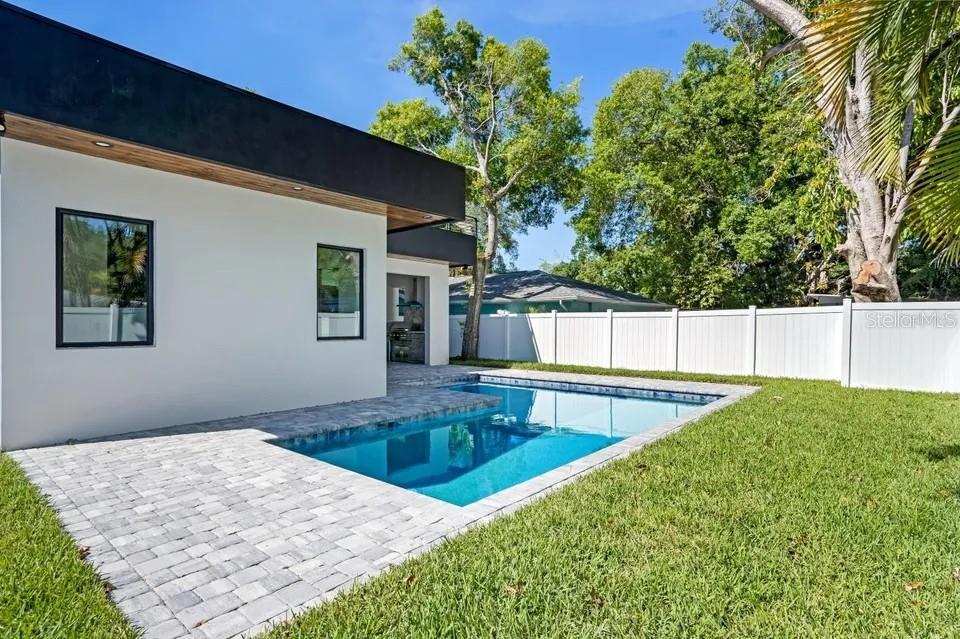 HUDSON PARK - Residential Lease