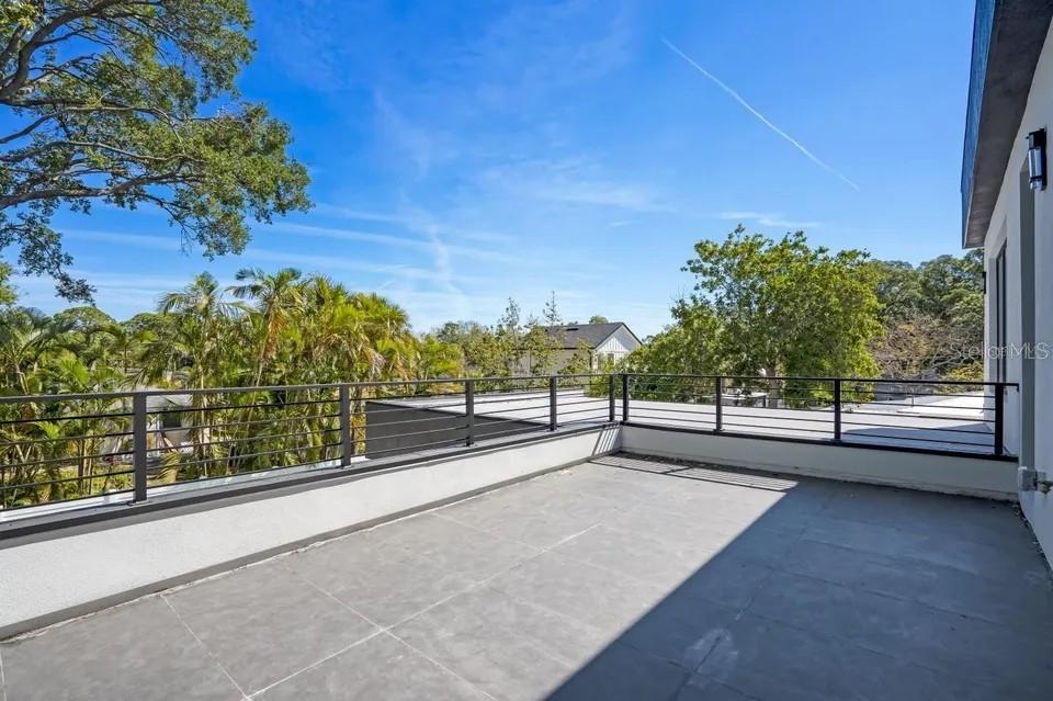 HUDSON PARK - Residential Lease