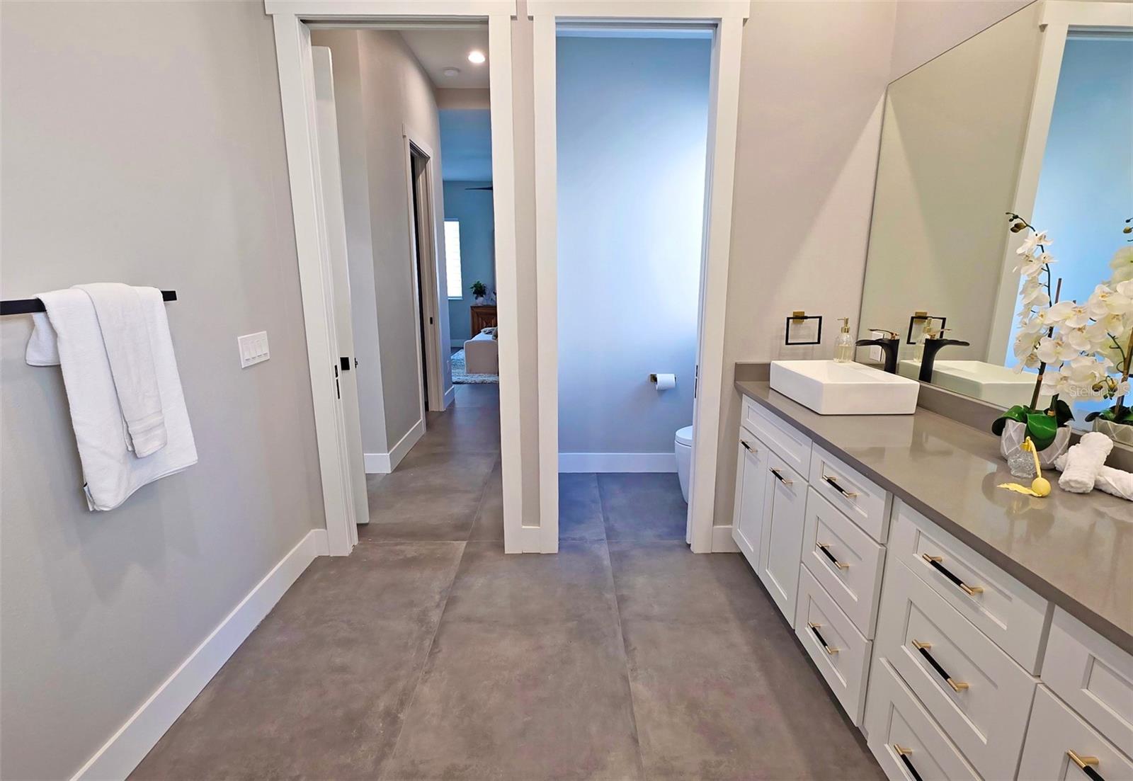 HUDSON PARK - Residential Lease