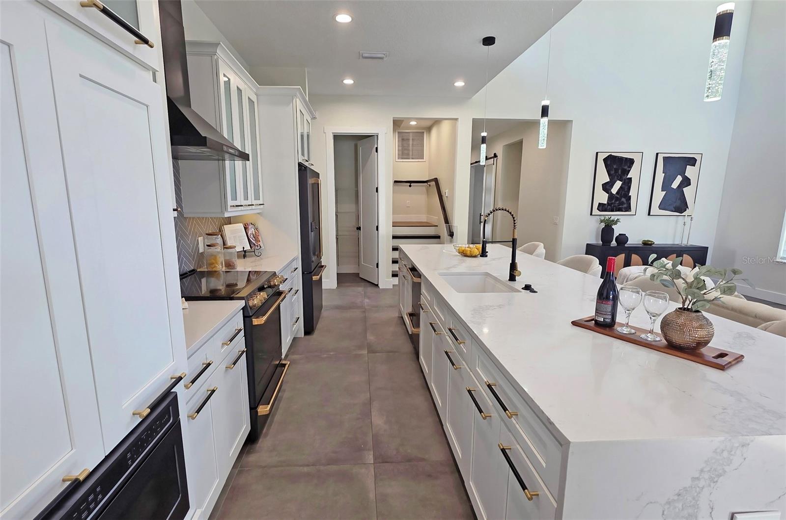 HUDSON PARK - Residential Lease