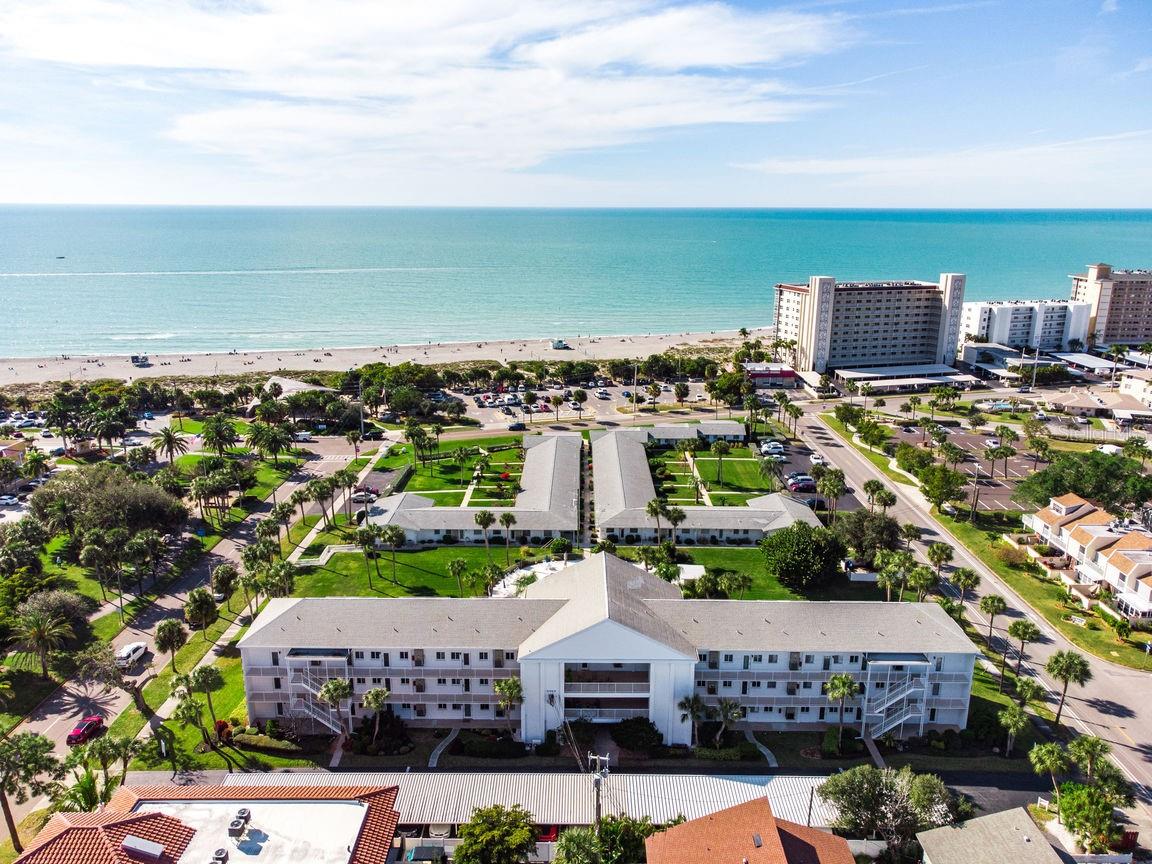 VENICE BEACH APTS SEC 2 - Residential
