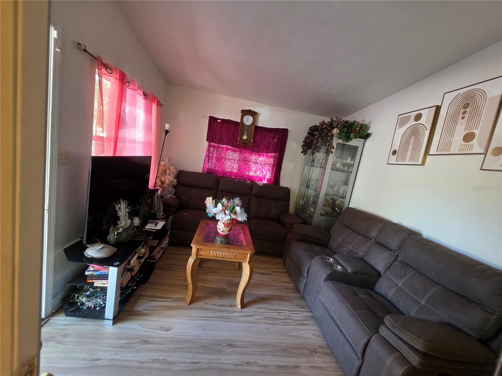 PEACH LAKE MANOR - Residential