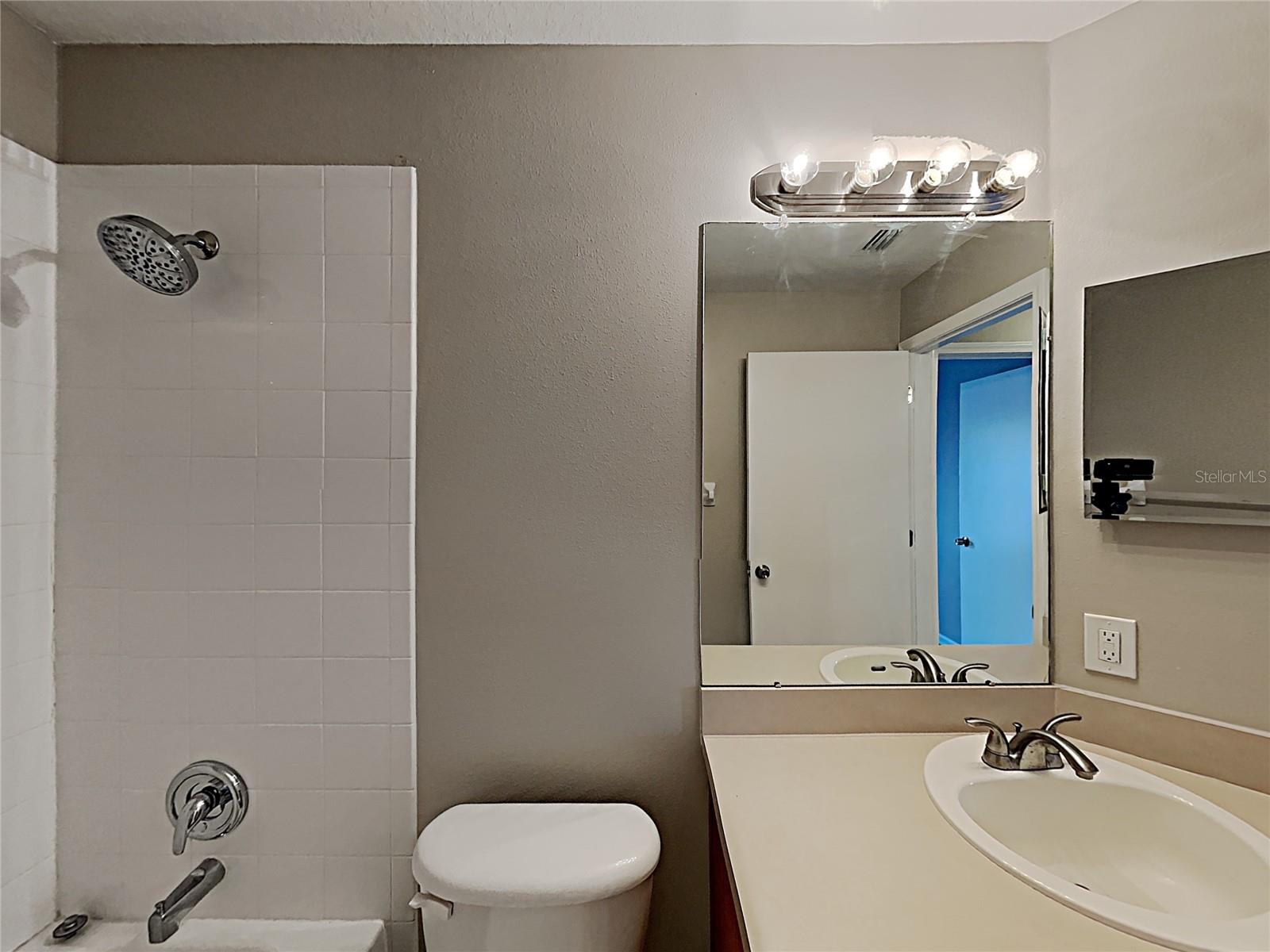 SOUTH POINTE PH 7 - Residential