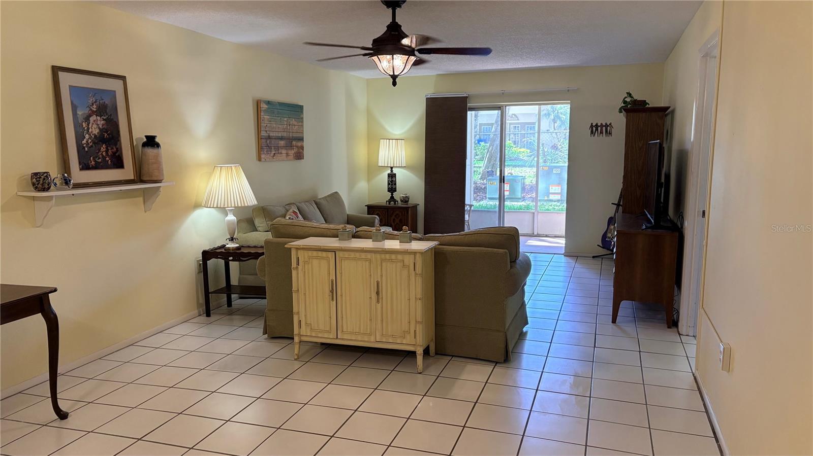 BAYSHORE ON THE LAKE APTS II SEC 3 - Residential
