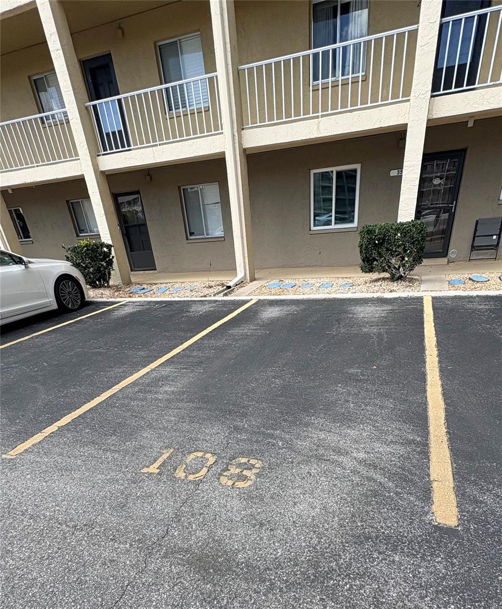BAYSHORE ON THE LAKE APTS II SEC 3 - Residential