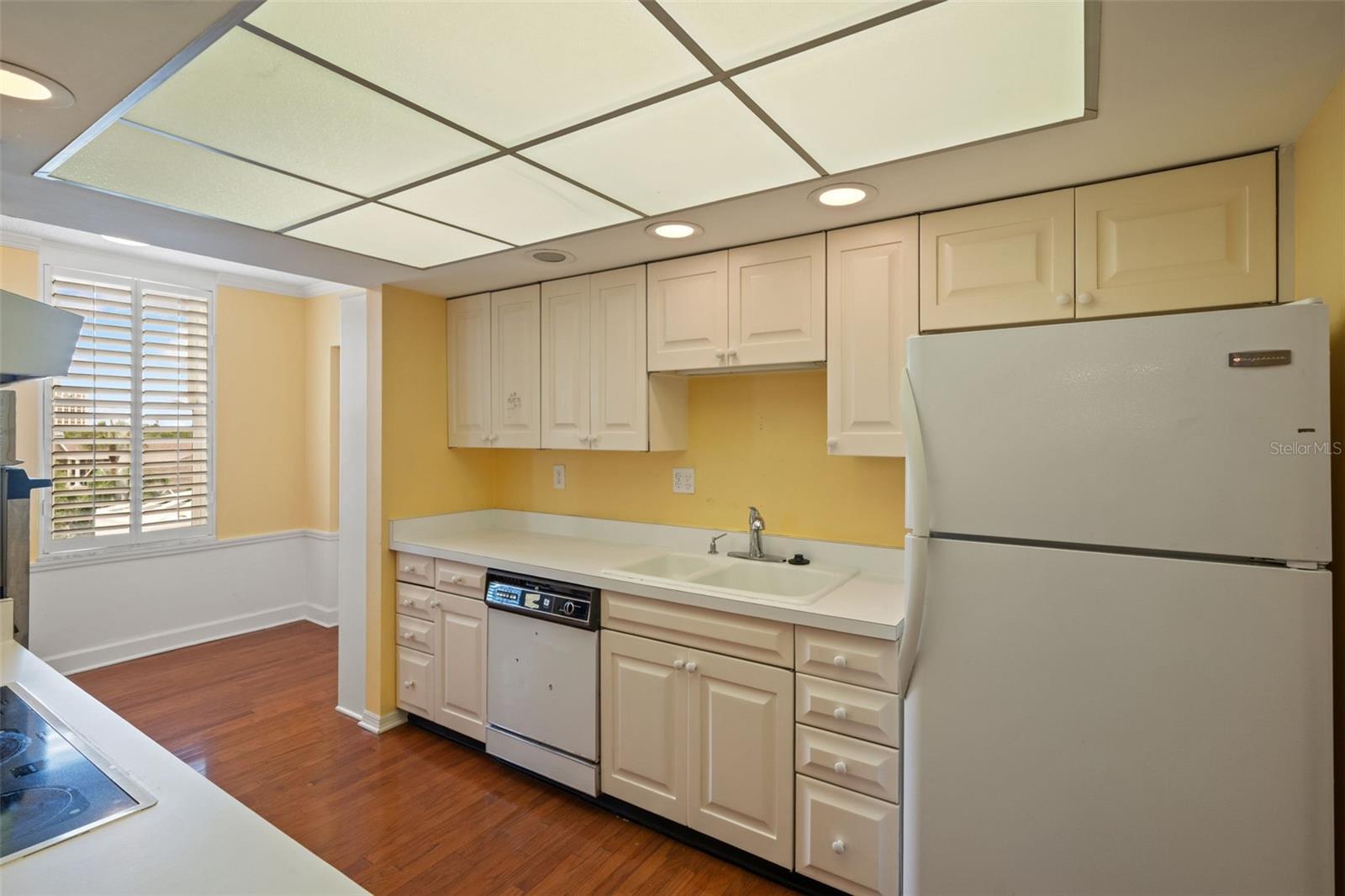 HOWELL PARK CONDO - Residential