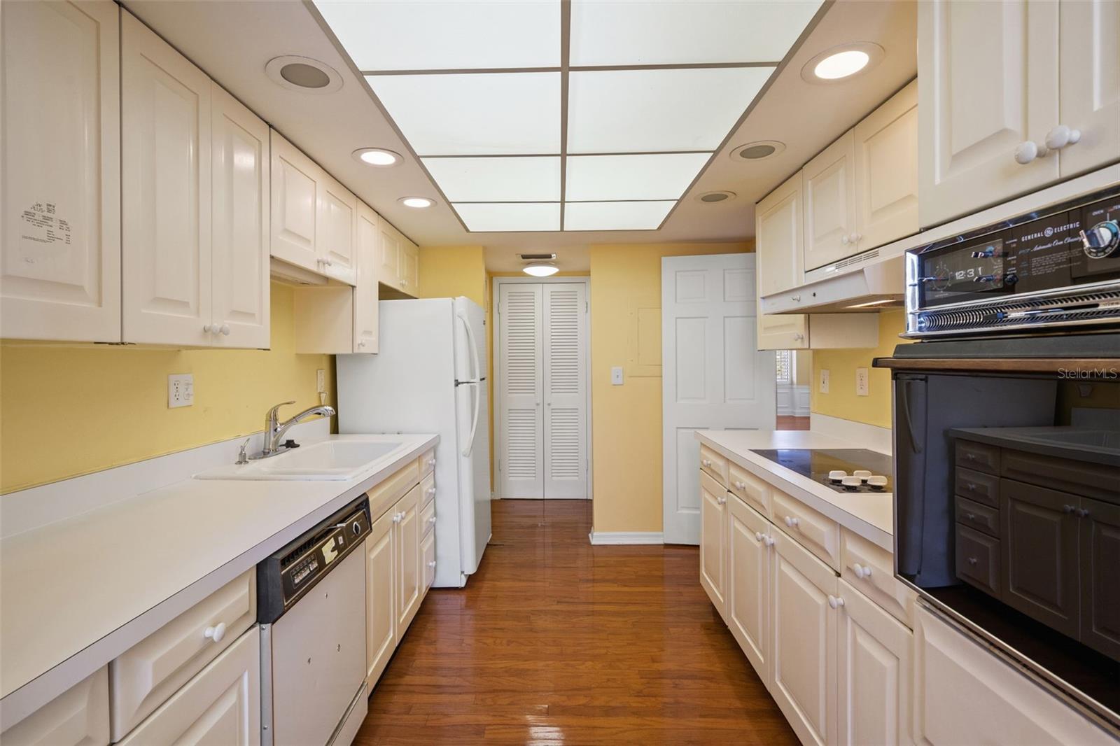 HOWELL PARK CONDO - Residential