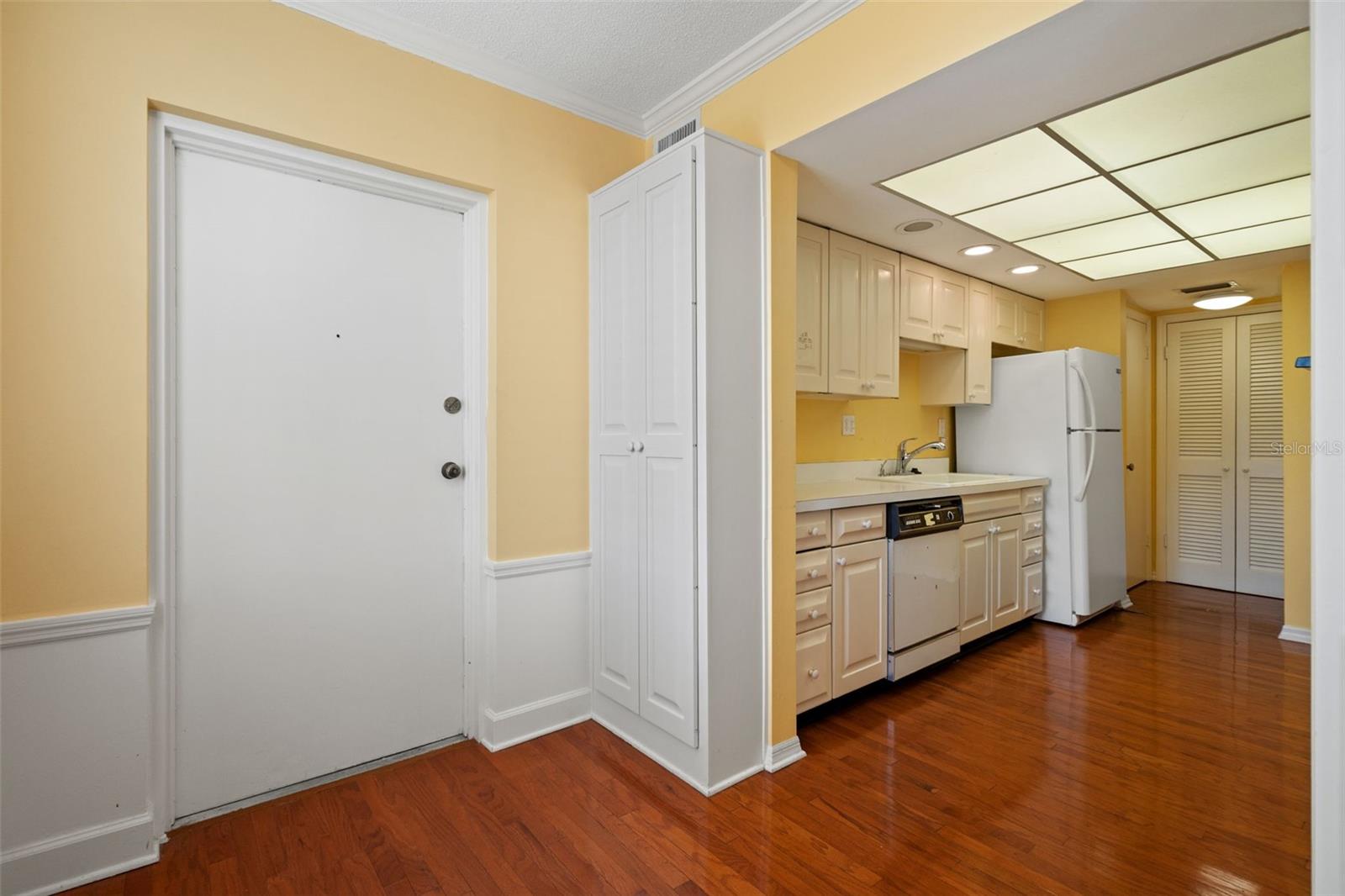 HOWELL PARK CONDO - Residential