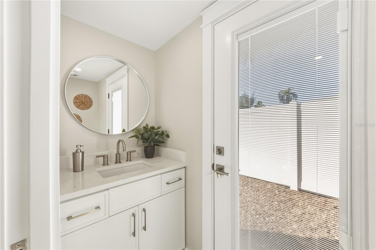 REPLAT OF BONAIRE BAYOU - Residential