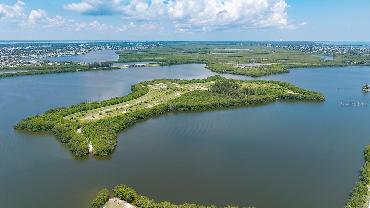 WINDWARD PRESERVE - Residential