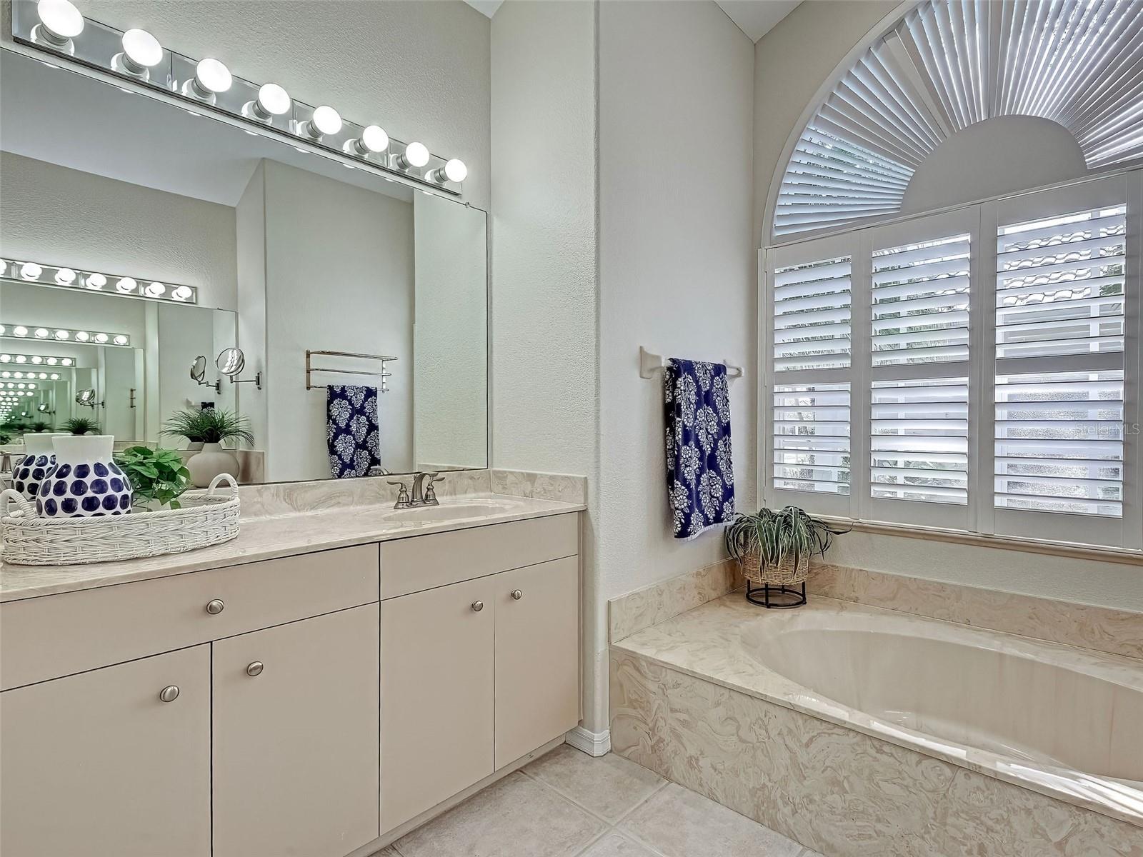 HIDDEN LAKES CLUB PH 1 - Residential