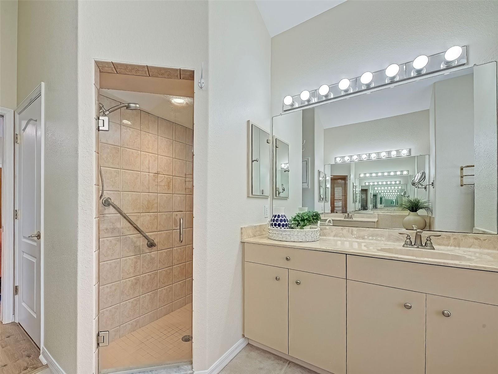 HIDDEN LAKES CLUB PH 1 - Residential