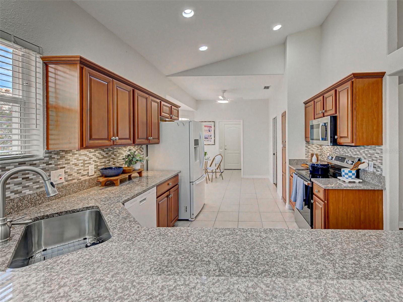 HIDDEN LAKES CLUB PH 1 - Residential