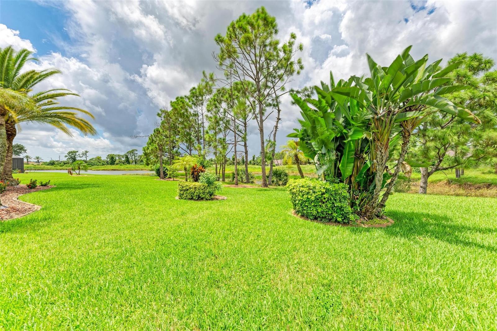 BOBCAT TRAIL - Residential