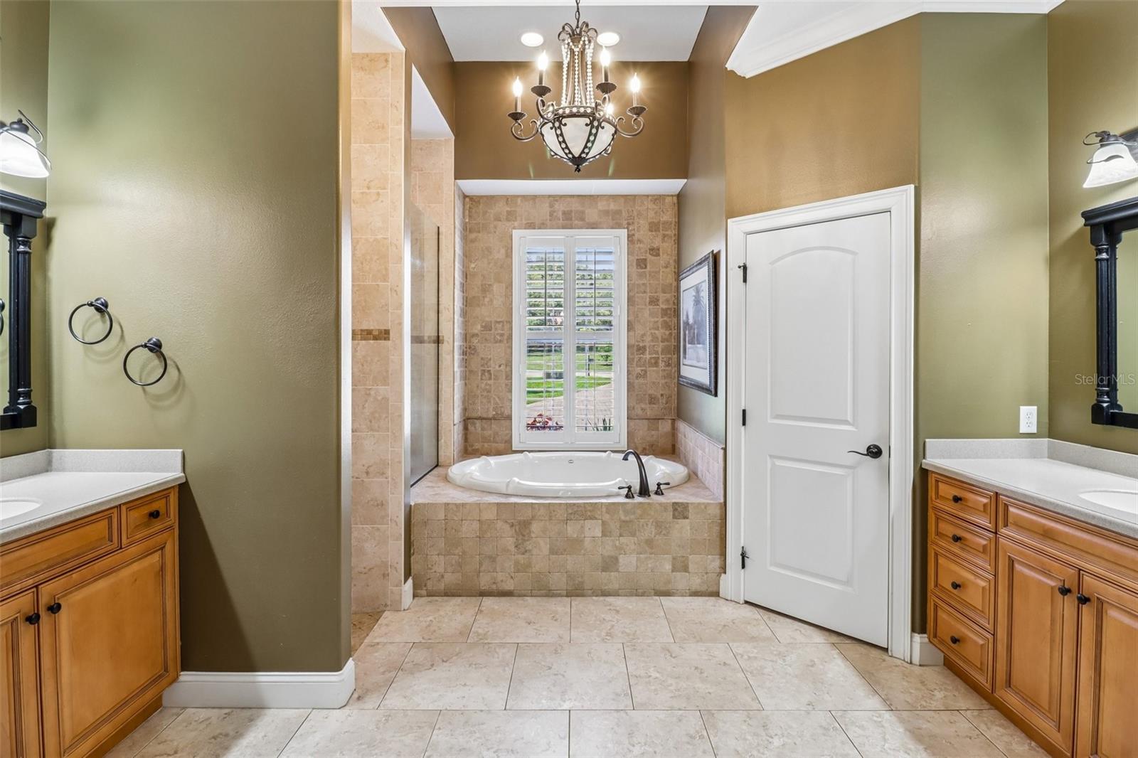 SILVER LAKE MEADOWS SUB - Residential