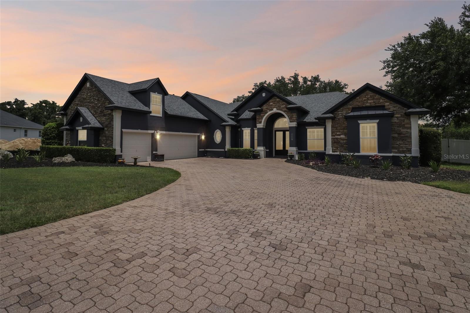 SILVER LAKE MEADOWS SUB - Residential