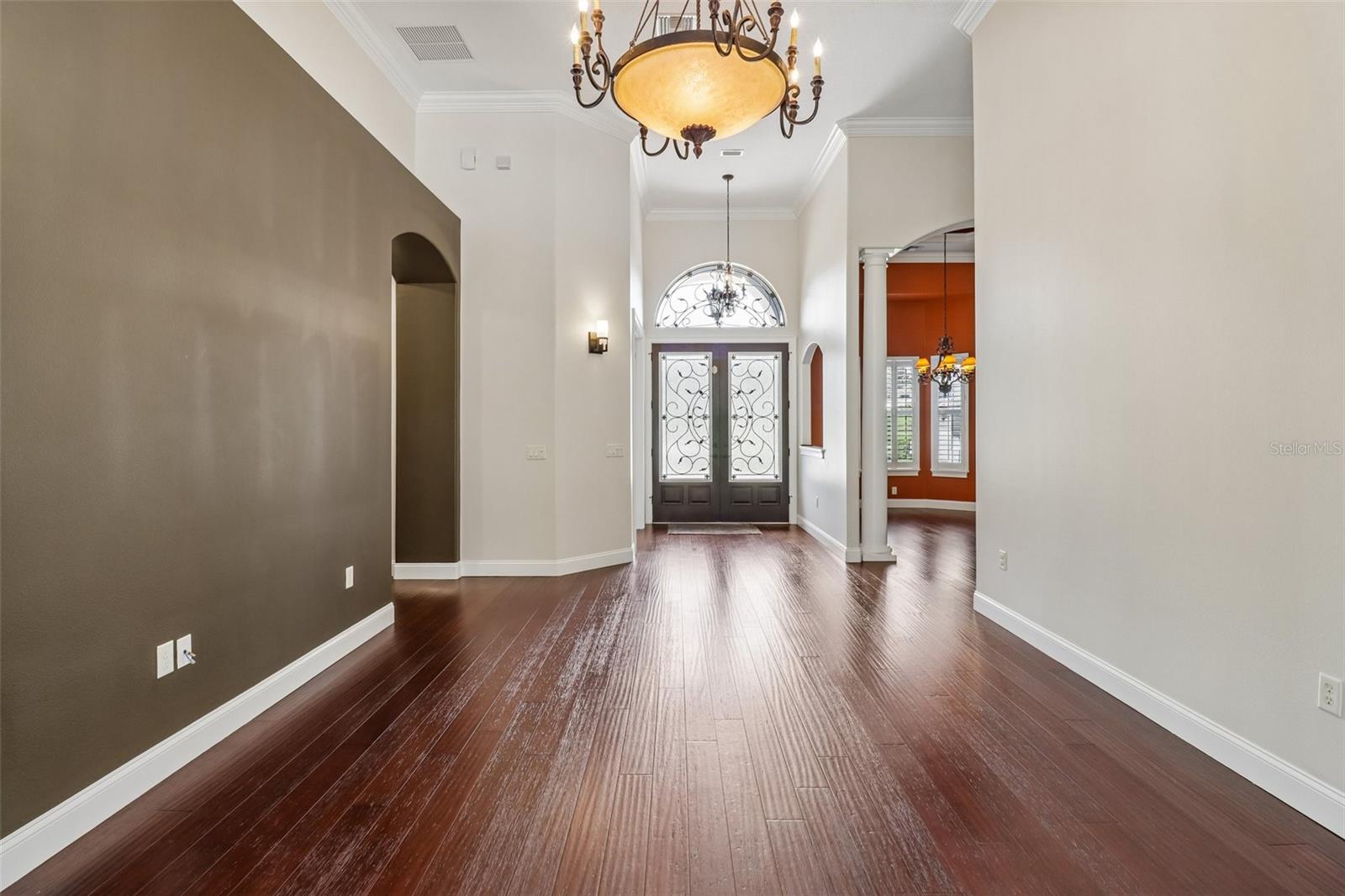 SILVER LAKE MEADOWS SUB - Residential