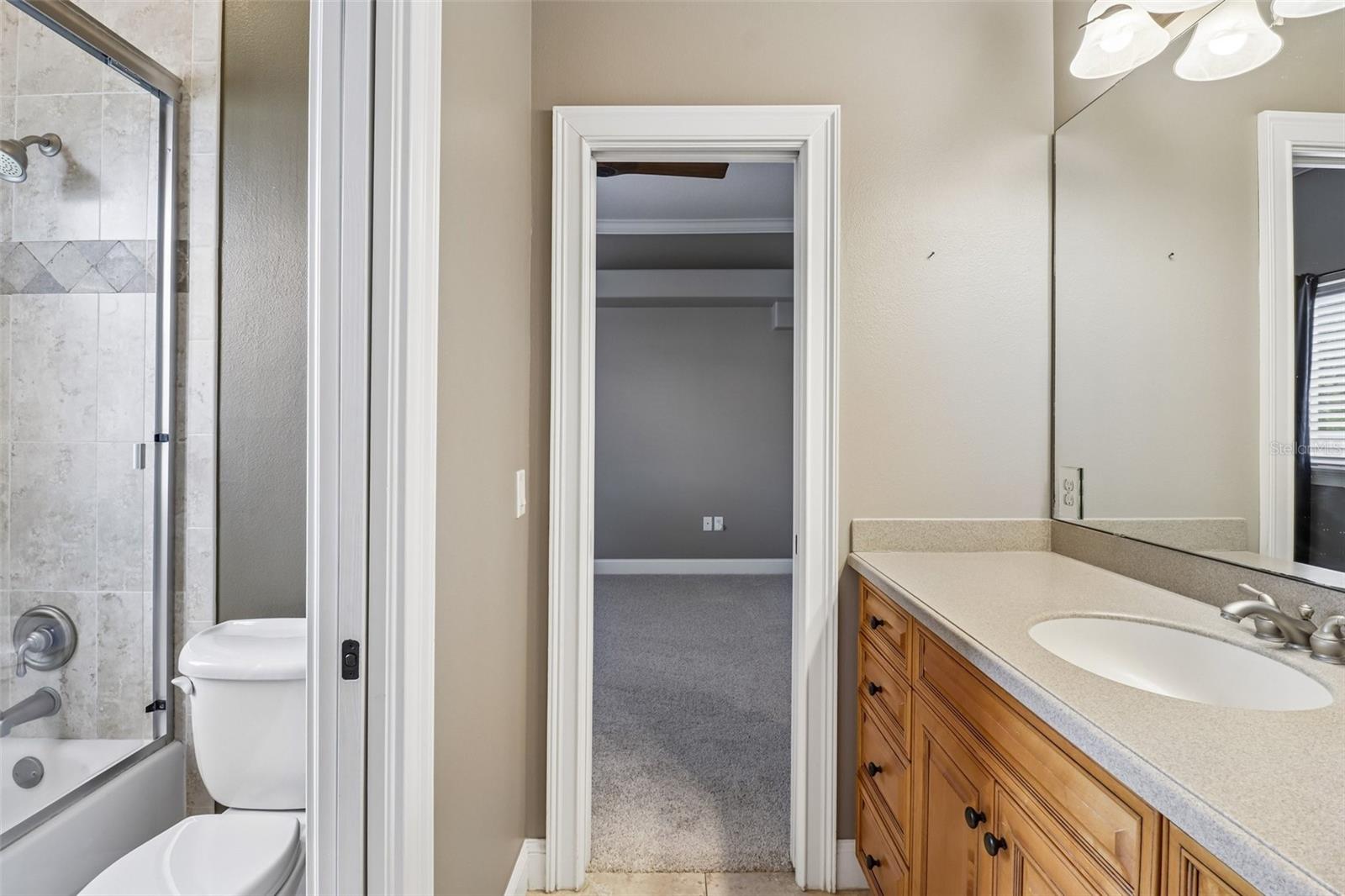 SILVER LAKE MEADOWS SUB - Residential